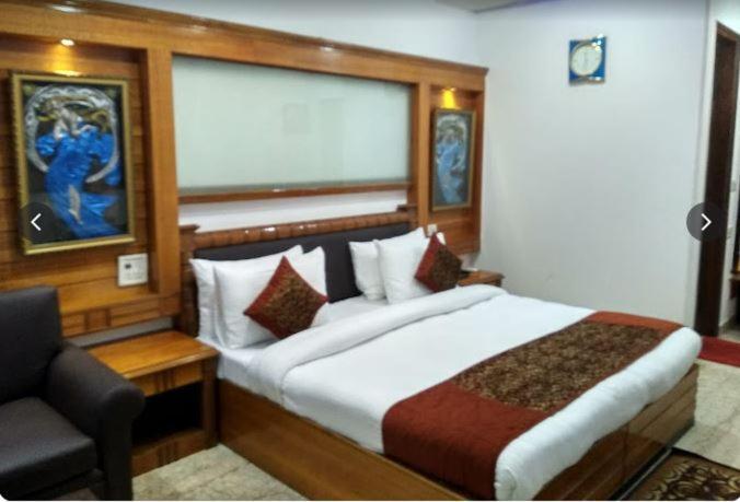 Tjs Royal Hotel Delhi  Exterior foto